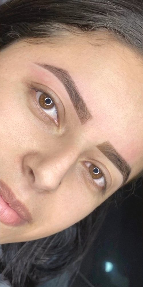 Depois do design com henna